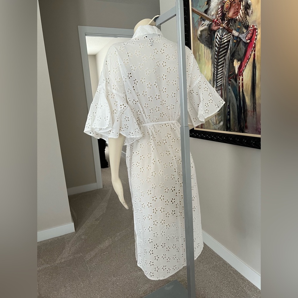 BCBGMAXAZRIA White Eyelet Cotton Wrap Kimono Dress – New Without Tags - Picture 8 of 12